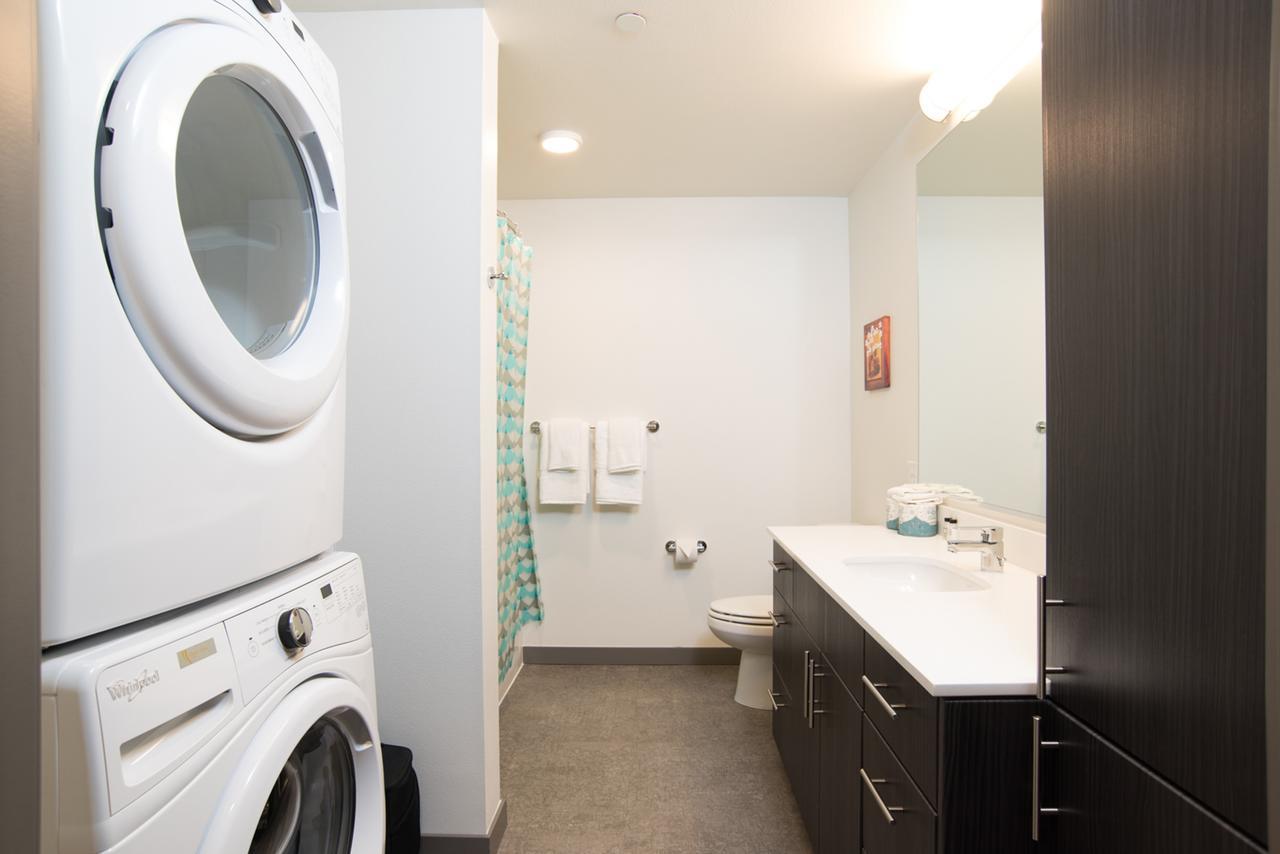 Fully Furnished Suites In Olympic Santa Monica Exterior photo
