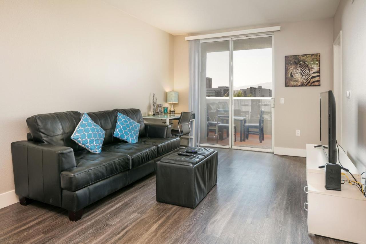 Fully Furnished Suites In Olympic Santa Monica Exterior photo