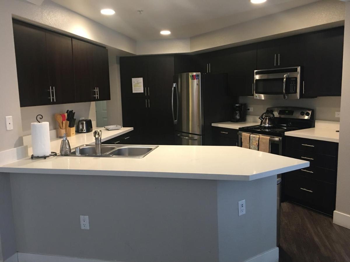 Fully Furnished Suites In Olympic Santa Monica Exterior photo