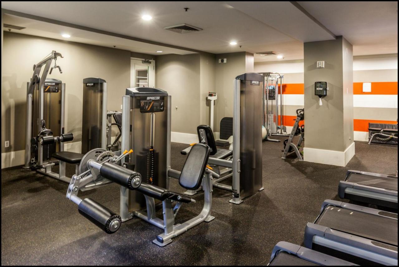 Fully Furnished Suites In Olympic Santa Monica Exterior photo
